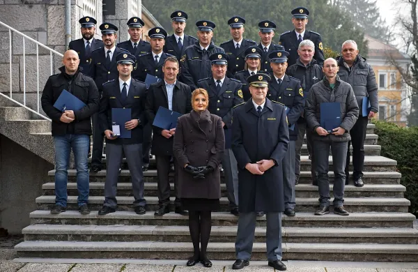 Med nagrajenimi so tudi policisti iz Ilirske Bistrice in Postojne.