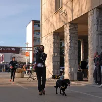 Dobrodelnih &scaron;est ur s 50 ekipami (foto)