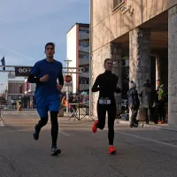 Dobrodelnih &scaron;est ur s 50 ekipami (foto)