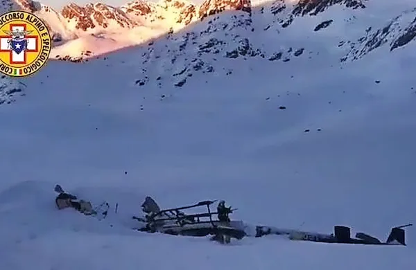 Pod Črno prstjo se je smrtno ponesrečil turni smučar