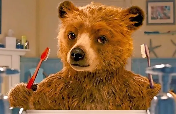  Medvedek Paddington v akciji