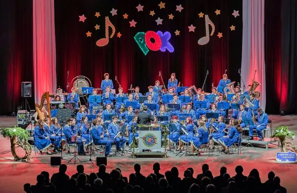 Pihalni orkester Koper očaral več kot tisoč obiskovalcev