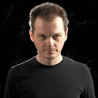 Tomy DeClerque: 
“Ambasada Gavioli je 
za marsikaterega  od 
slovenskih izvajalcev 
elektronske glasbe 
pomenila nekaj 
podobnega kot  za 
ameriške rokerje 
Woodstock.”
