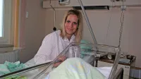 Doris Komen Horvat je dobila najlepše možno novoletno 
darilo, sina Luko, ki je letošnji prvi novorojenček v postojnski 
porodnišnici.