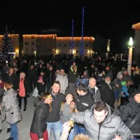 V Piranu v novo leto skočili z Isaacom Palmo in Big Foot Mamo