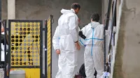 Preiskovalce je v  hiši v Lukovcu pričakal grozljiv prizor, v sobah sta ležali obglavljeni trupli.