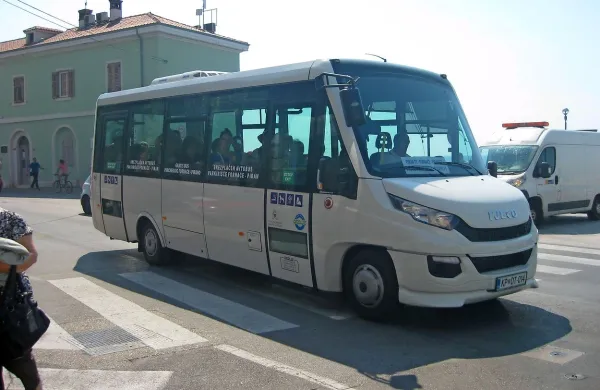 V prihodnje naj bi tudi izven turistične sezone avtobusi vozili 
na šest do sedem minut. Zdaj vozijo  na 14 do 15 minut. 
