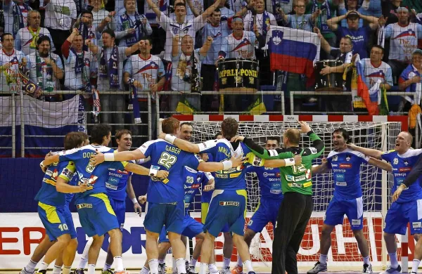 Rokometaši so leta 2012 v Srbiji s šestim mestom dosegli tretjo najvišjo uvrstitev na EP. 