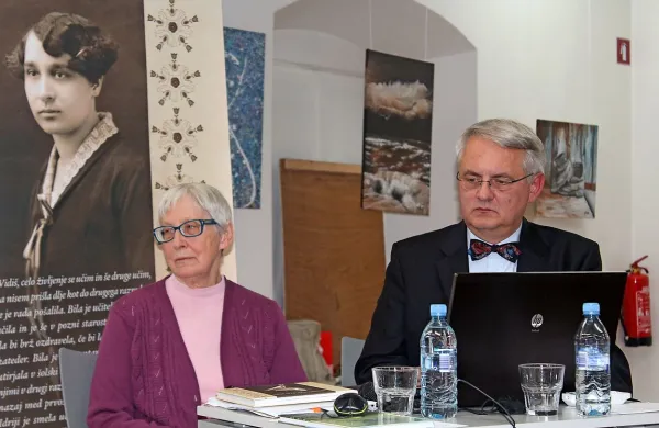Knjigo o Idi Petrič sta predstavila avtorica Marinka Svetina in 
založnik Damijan Bogataj.