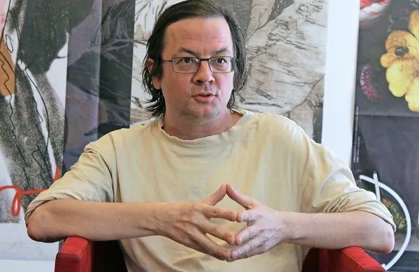 V Indiji slovensko literaturo predstavlja tudi Gašper Malej iz 
Kopra. 