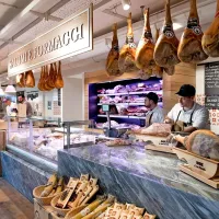 Trža&scaron;ki Eataly: v letu dni postregli 190.000 kavic
