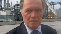 Prvi mož Lesonita Egon Bratož pričakuje, da bodo letos na 
podlagi dolgoročne pogodbe od Slovenskih državnih gozdov 
lahko odkupili želeno količino lesa.