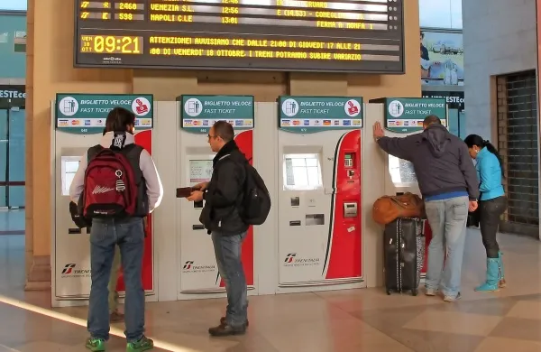 Železniška postaja Trst