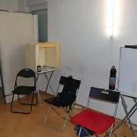 Brez dovoljenja niti na strani&scaron;če