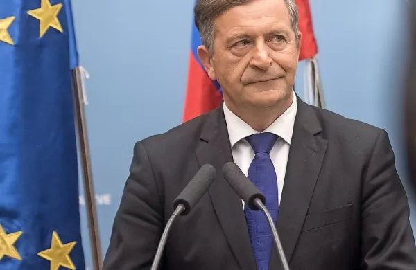 Zunanji minister Karl Erjavec