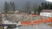 Na lokaciji porušene vojaške stavbe bo zrasel center za 
zaščito in reševanje.