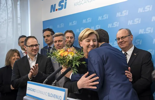 Matej Tonin, ki je kot v.d. prevzel vodenje NSi, je poudaril, da 
je zdaj čas za mlado generacijo, ki se mora dogovoriti o 
prednostnih nalogah do leta 2030.