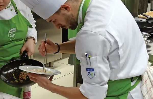 Gregor Potočnik, študent blejske šole, ki si je prislužil mesto 
v  Slovenski hiši na zimskih OI 2018 v Pjongčangu. 