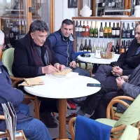 Slovenski ribiči z odvetnikom