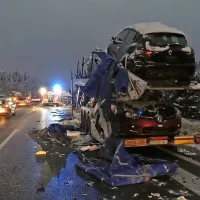 Zaradi trka tovornjakov dolg zastoj