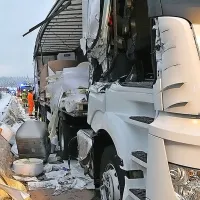 Zaradi trka tovornjakov dolg zastoj