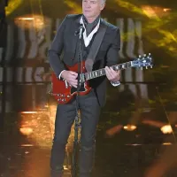 Sting je zapel v italijanščini.