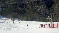 V Logu pod Mangrtom smučajo ob vikendih...