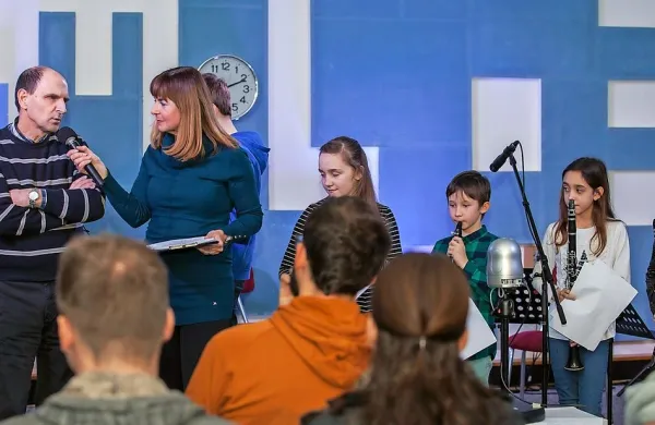  V koprskem studiu Hendrix  je bilo živahno že med prvo oddajo in bo spet drevi. 