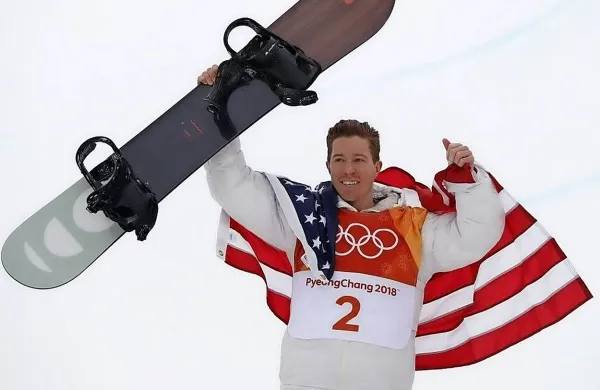 Shaun White nima več bujnih las, zaradi katerih je dobil vzdevek 
“leteči paradižnik.”