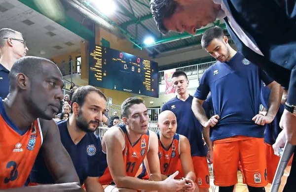 V finalu Primorska in &Scaron;enčur