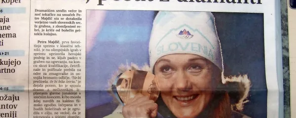 Na zimskih olimpijskih igrah v Vancouvru je Petra Majdič z 
zlomljenimi rebri pritekla bronasto kolajno.