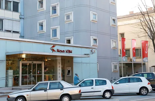 Sumljivi posli Italijanov naj bi potekali tudi prek novogoriške  
poslovalnice NKBM.