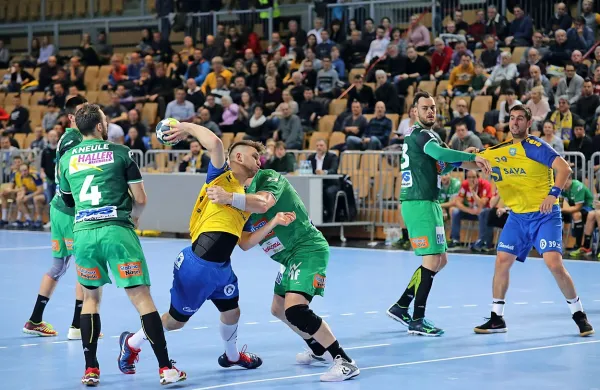 Koprski rumeni že razmišljajo tudi o novem evropskem nasprotniku. V svoji skupini pokala EHF s sobotnim tekmecem 
Nexejem iz Našic, ki je v soboto premagal finski Cocks z 21:14, z 
dvema držijo drugo mesto. Göppingen jih ima 4. Cocks pa še nima 
nobene točke.