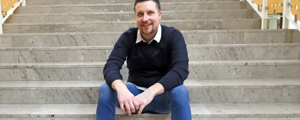 Rok Valenčič je danes mnogim navdih, ker se je odločil sprejeti 
drugačnost.
