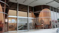 Nekateri brezdomci mrzle noči preživijo tudi v zavetju okoli 
železniške postaje v Kopru.