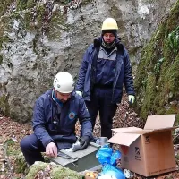 Za uničenje 105 kosov NUS so se odločili, ker prevoz in začasno skladiščenje  zaradi stanja, v katerem 
so bila sredstva odkrita, ni dopustno.