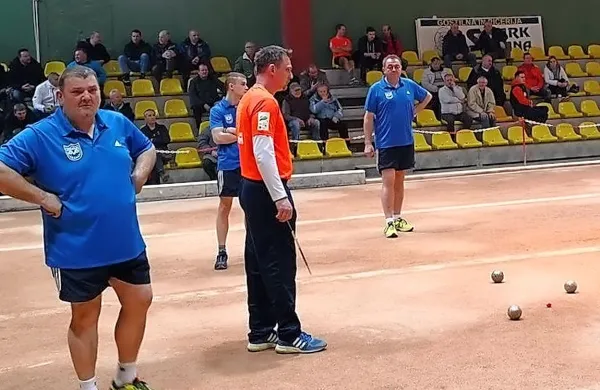 Sežanci (v modrih dresih) so v soboto gladko ugnali Ljubljančane.