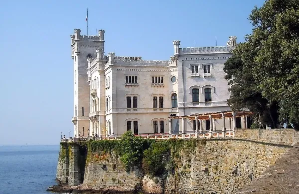 Grad Miramare