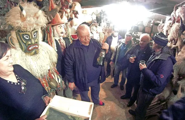 Maske presenečenja