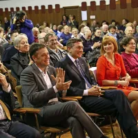 Dogodka Ena vas - devet zdravnikov se je kot častni gost udeležil 
predsednik države Borut Pahor.