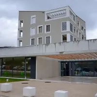 Izolani dobili enajsti defibrilator
