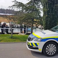 V vodi so na&scaron;li mrtvega mo&scaron;kega