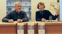 Edelmana Jurinčiča in njegovo poezijo, od prvih pesmi, leta 1973 objavljenih v sedmem zvezku Pesniških 
listov, do najnovejše zbirke Tamariske v laguni časa, je predstavila slovenistka Jasna Čebron.   

