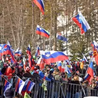 Slovenija tretja na ekipni tekmi v Planici, zmaga Norve&scaron;ki