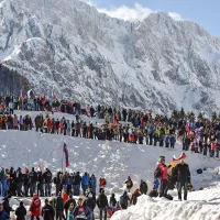 Slovenija tretja na ekipni tekmi v Planici, zmaga Norve&scaron;ki