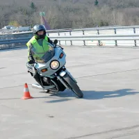 Motoristi se ogrevajo