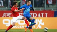 Josip Iličić (desno) je bil v dvoboju z Avstrijo najnevarnejši 
slovenski posameznik. 