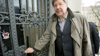 Igor Bavčar je včeraj raje ostal v zaporu na Dobu, kjer od lanskega 
septembra  prestaja  petletno zaporno kazen zaradi pranja denarja.