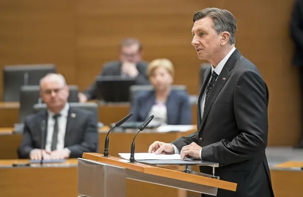 Borut Pahor je včeraj seznanil državni zbor, da ne bo predlagal 
kandidata za mandatarja. 