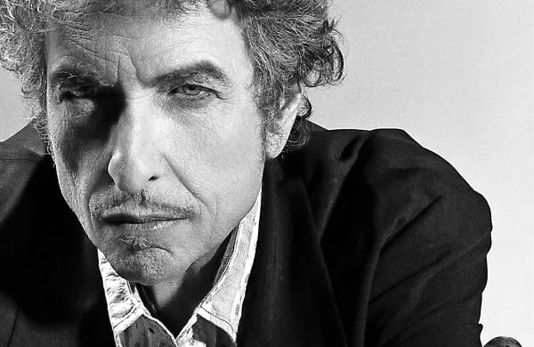 Bob Dylan že trideset let koncertira brez premora.  